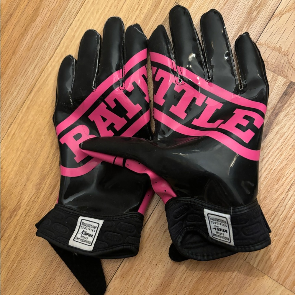 Battle football gloves adult small pink and black